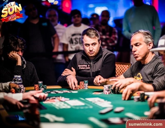 Chiến thuật cướp pot hiệu quả tại Poker Tournament ở Sunwin