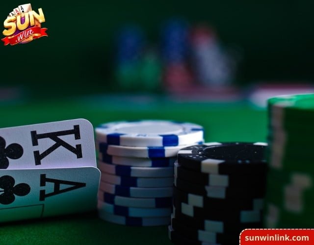 Học cách block bet poker chính xác nhất 2023 cùng Sunwin