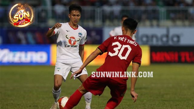 Dự đoán Hà Tĩnh vs HAGL lúc 17h00 ngày 18/2 cùng Sunwin