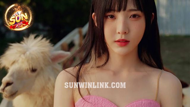 Nene - Cô nàng hot girl Thái Lan đóng Lật Mặt 3 theo Sunwin